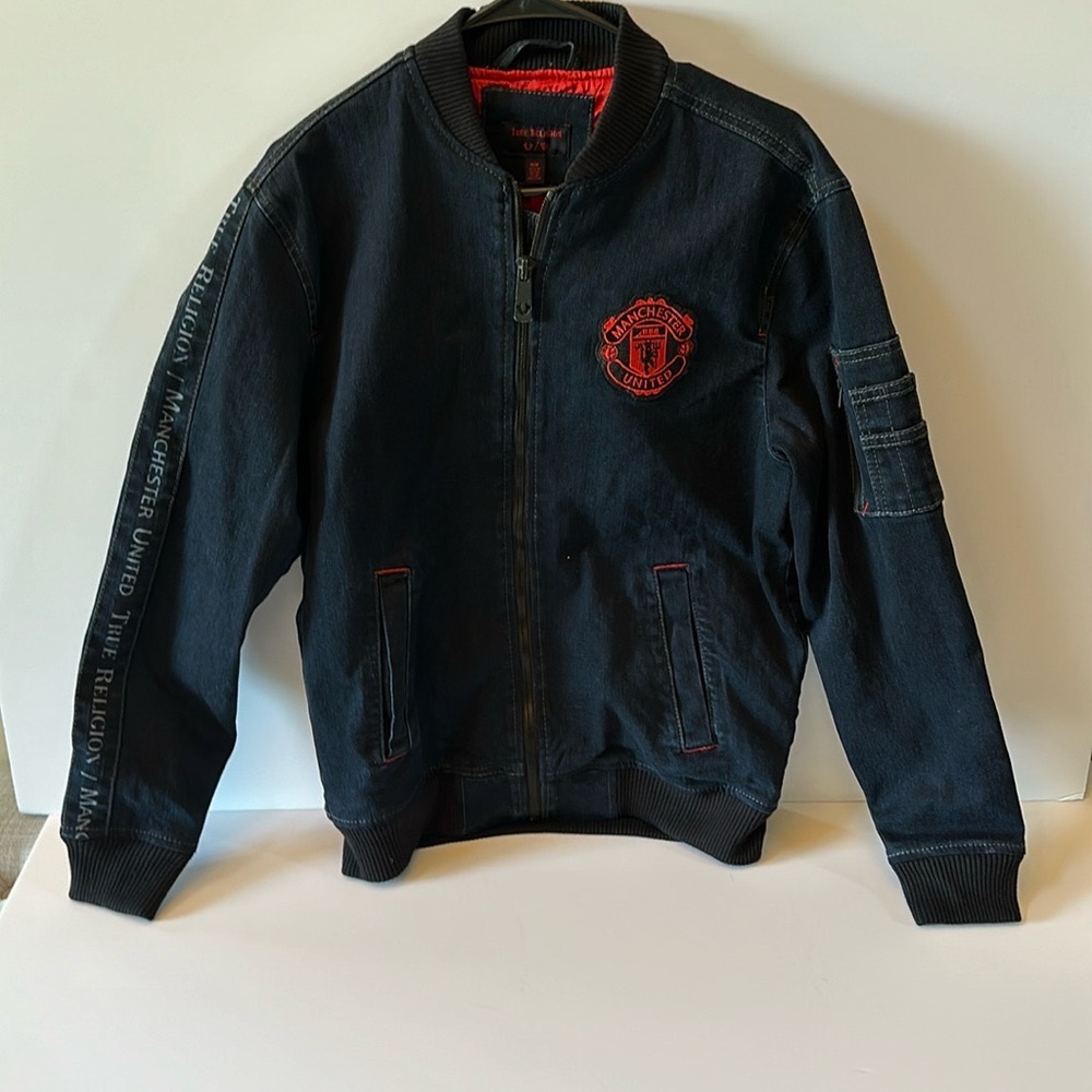 Manchester United F.C. Men's Black and Red Jacket size m